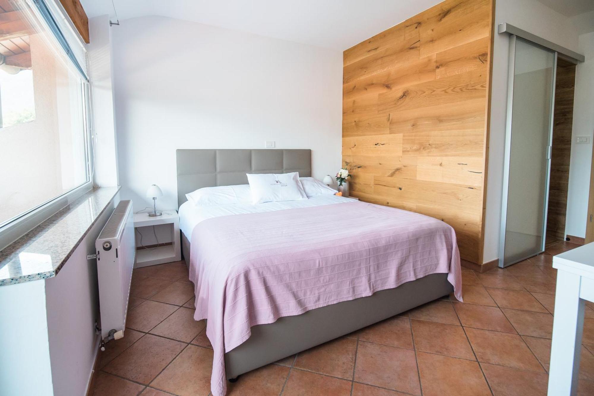Hotel Penzion Kobala Tolmin Eksteriør billede