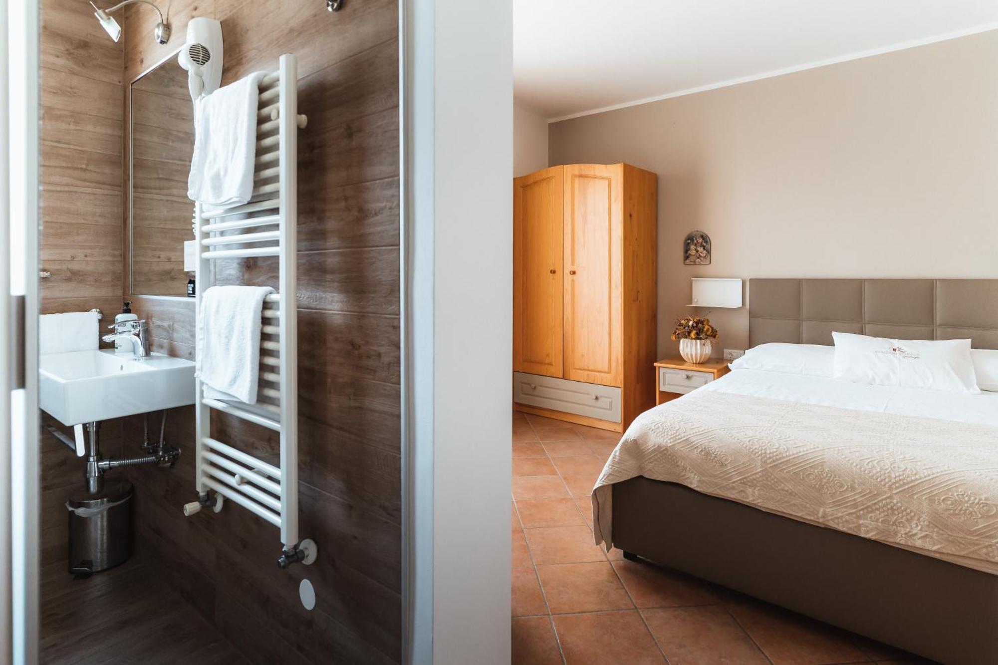 Hotel Penzion Kobala Tolmin Eksteriør billede
