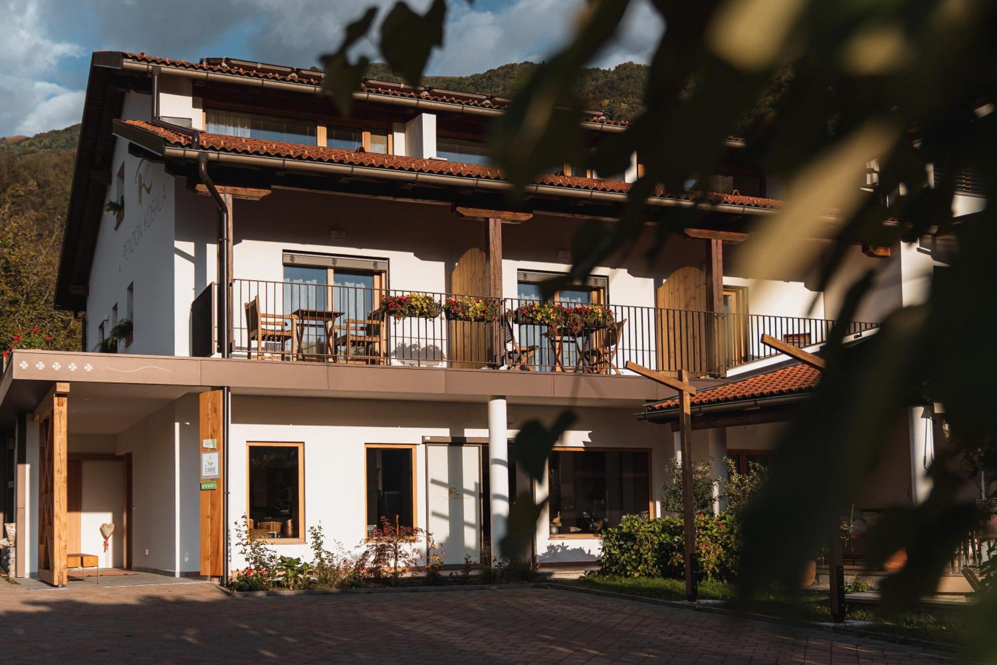 Hotel Penzion Kobala Tolmin Eksteriør billede